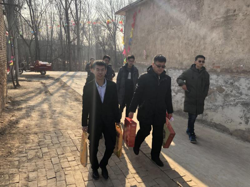 宝阳地产总经理亓志远
