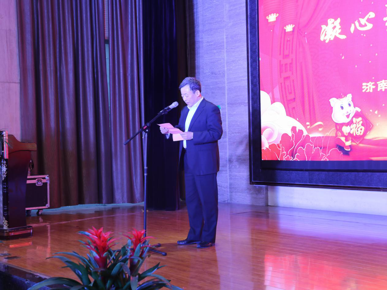 济南市工商业联合会党组书记张鹏祝辞