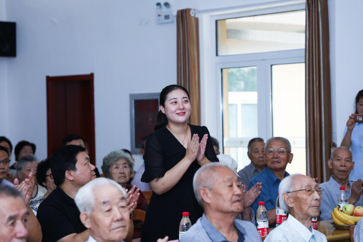 商会出席活动