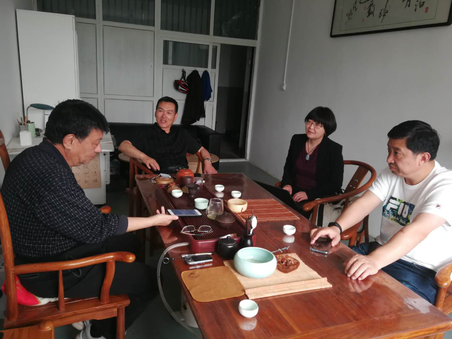 探讨润辉超市老板跑路问题